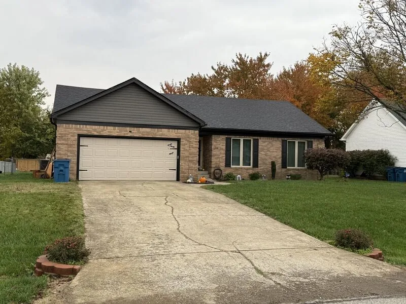 Completed siding project #5 in Louisville, KY by Homestretch Roofing