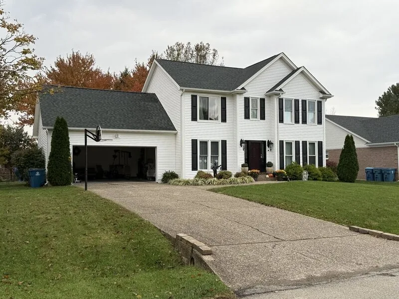 Completed siding project #6 in Louisville, KY by Homestretch Roofing