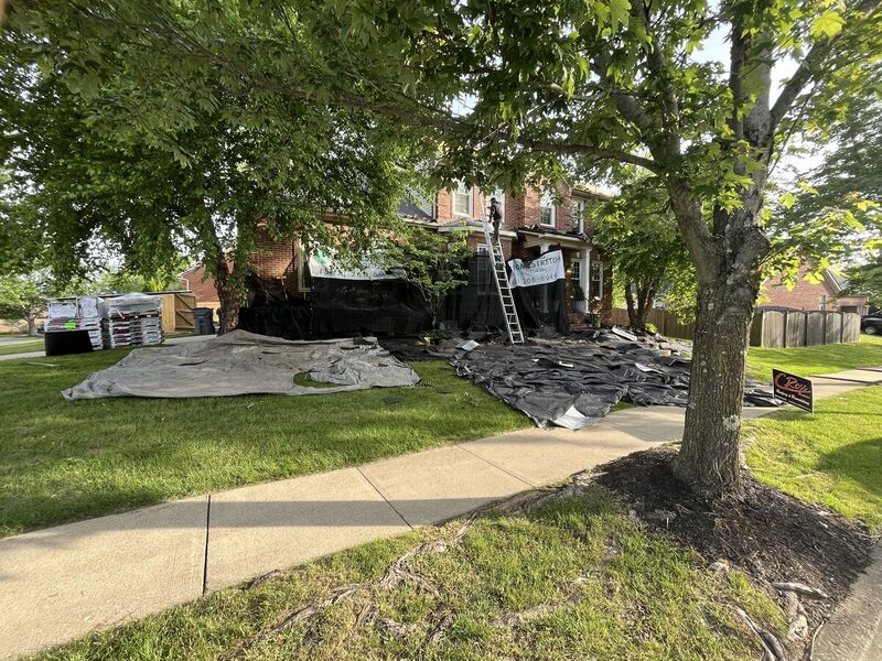 Homestretch team and customers 2